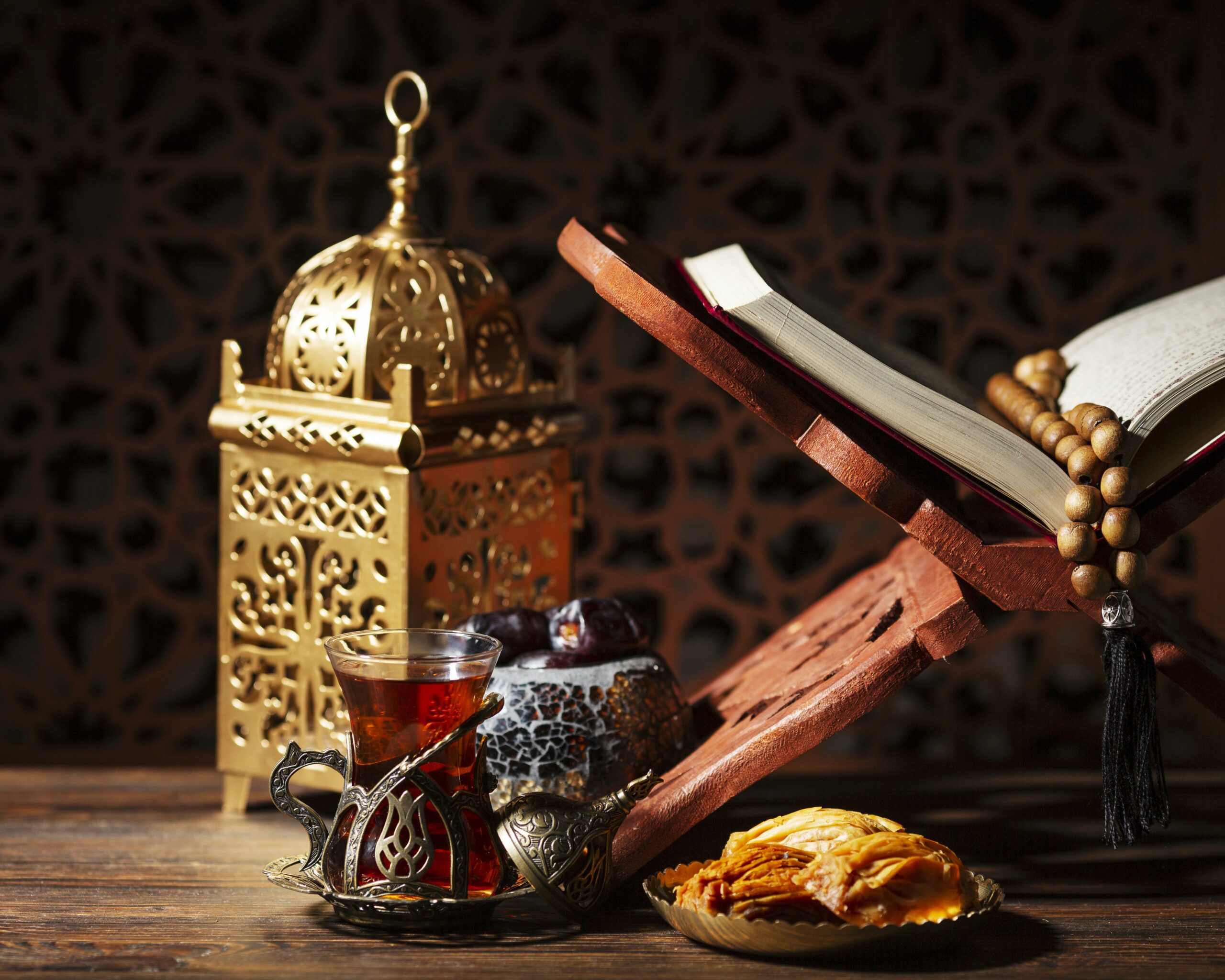 islamic-new-year-decoration-with-lantern-quran